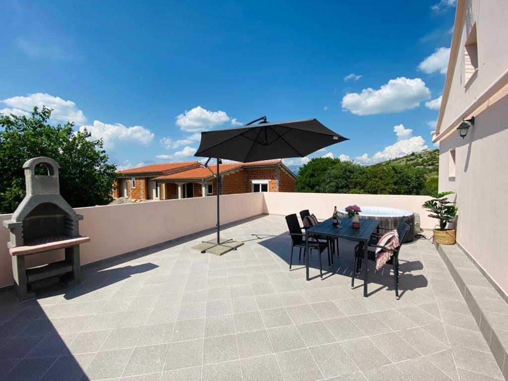 Apartman Nina Posedarje Exterior foto